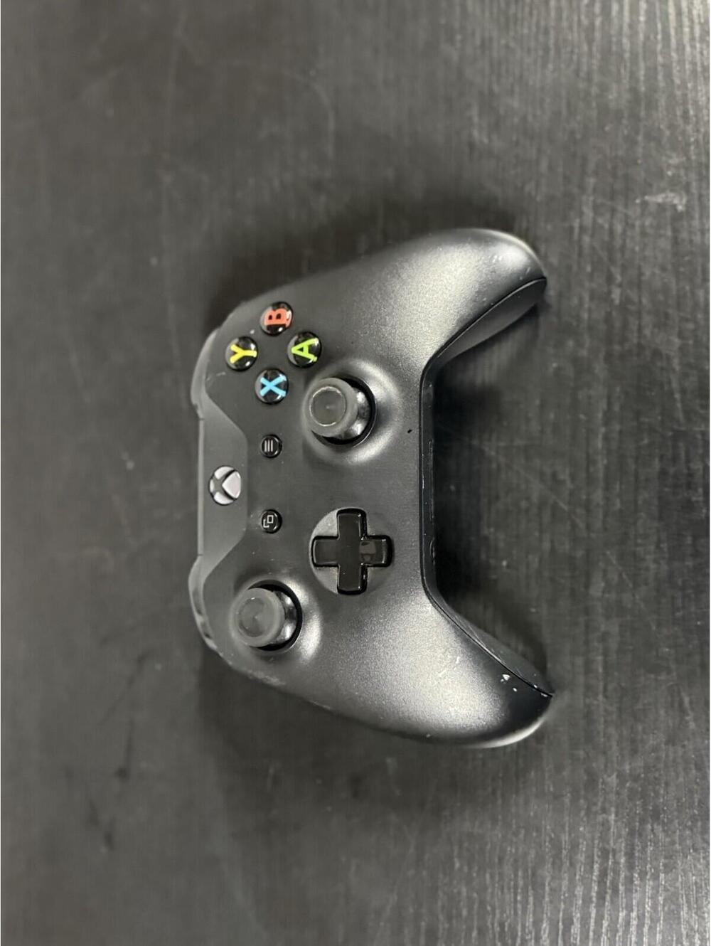 Xbox One Wireless Controller Black OEM Model 1708 Bluetooth Tested Works